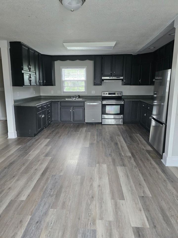 7028 Lure Ct - Photo 2 of 14