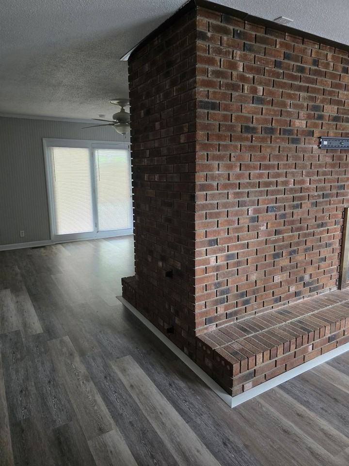 7028 Lure Ct - Photo 4 of 14