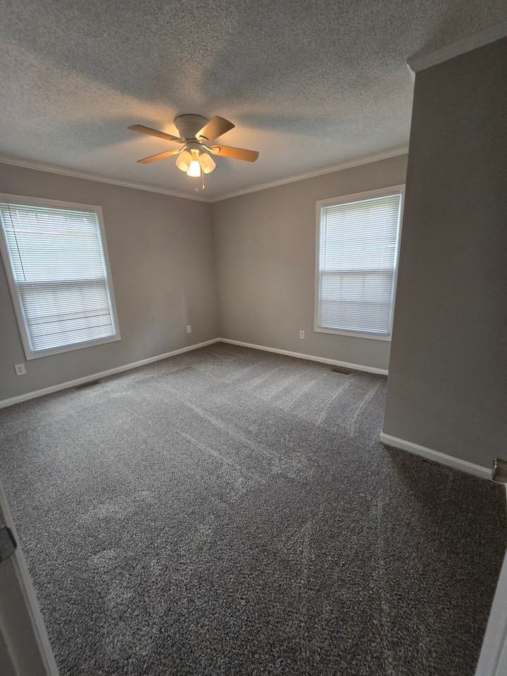 7028 Lure Ct - Photo 7 of 14