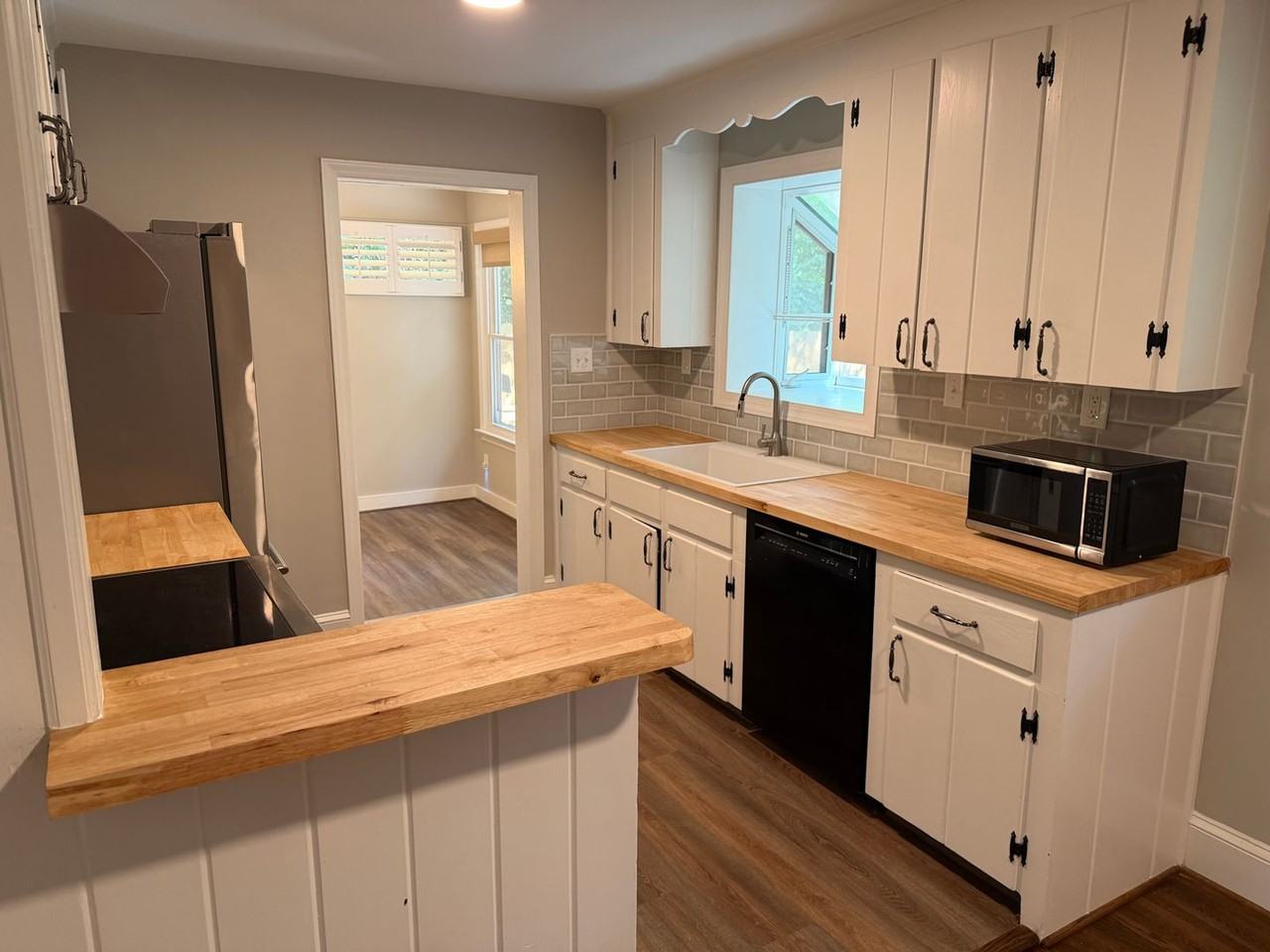 4920 Raymond Pl - Photo 4 of 13