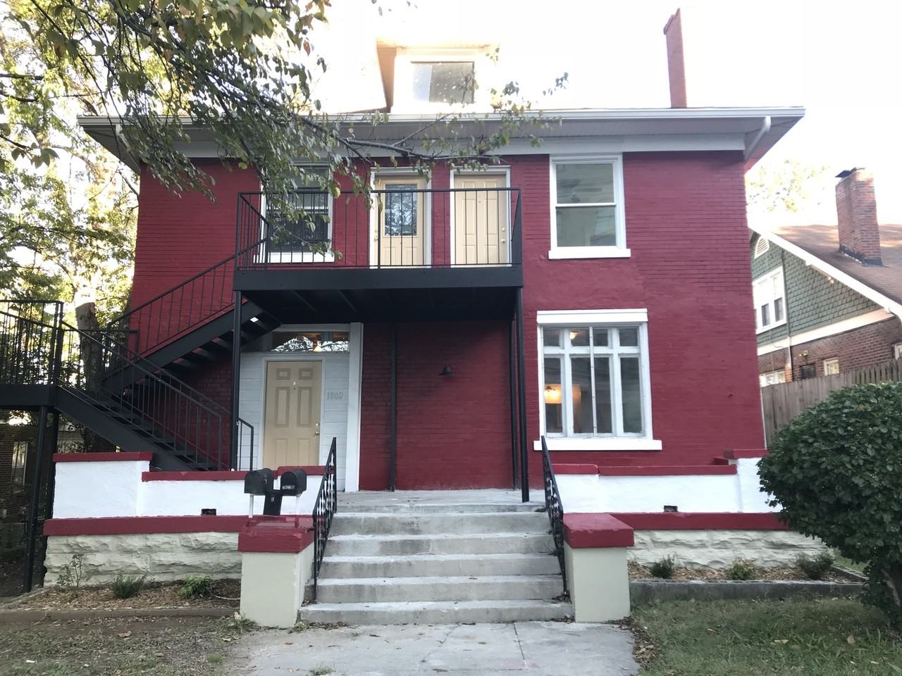 1802 15th Ave S #A - Photo 2 of 21