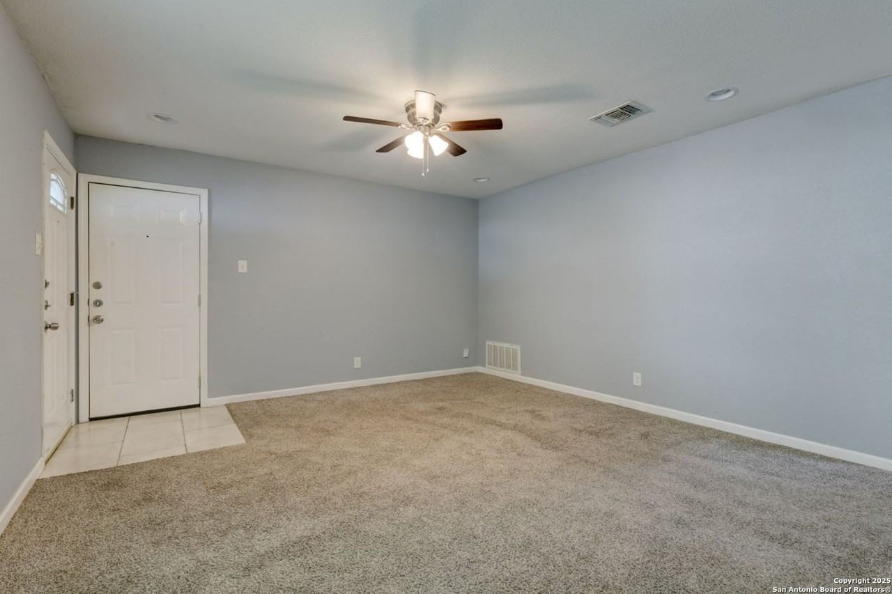 4342 Lehman Dr - Photo 3 of 18