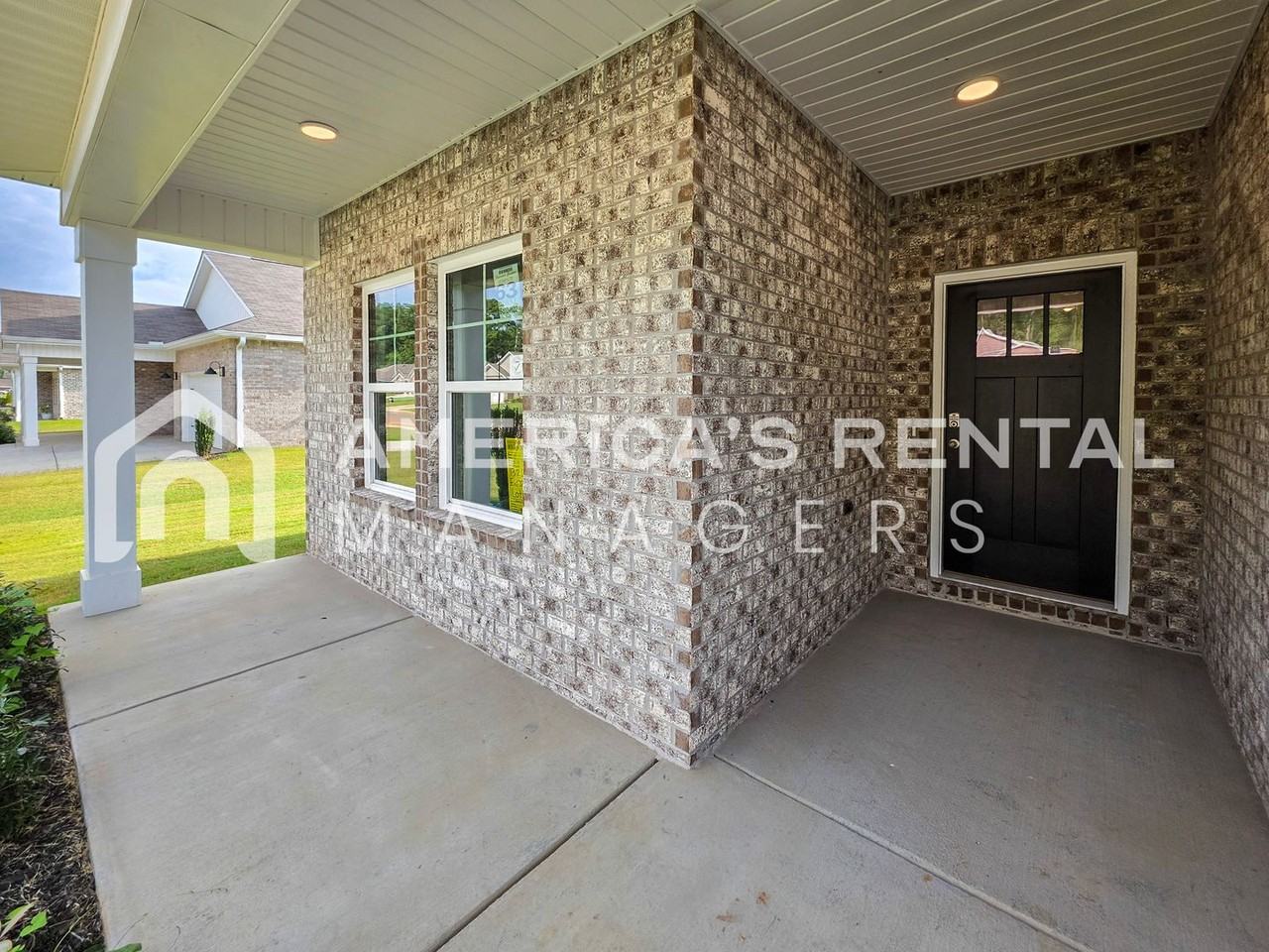 1321 Eidson St - Photo 7 of 50