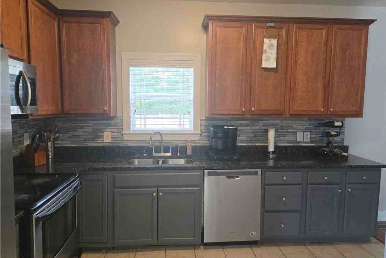 7290 Sandcastle Ln - Photo 4 of 20