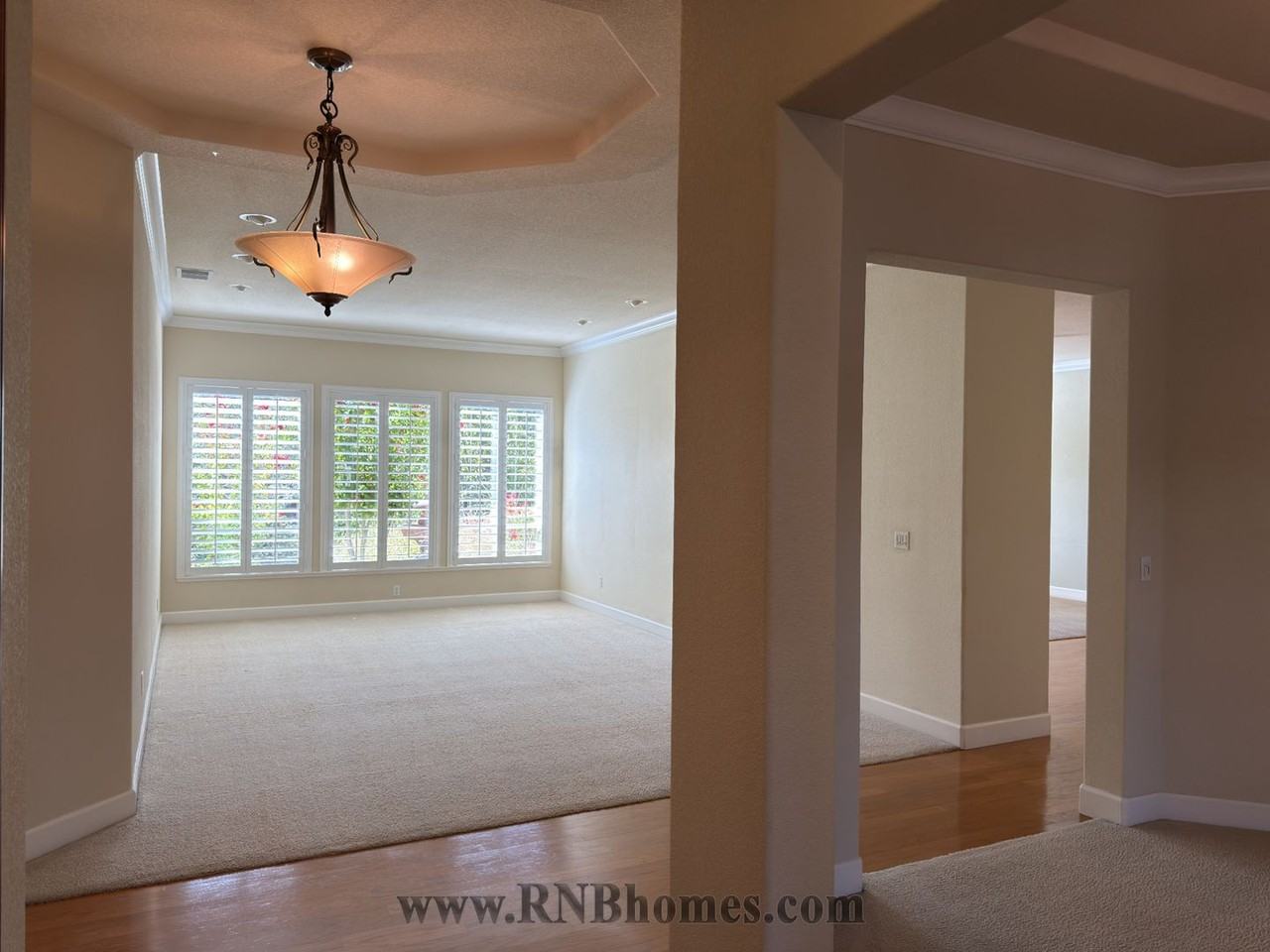 121 Dunbarton Ct - Photo 2 of 15