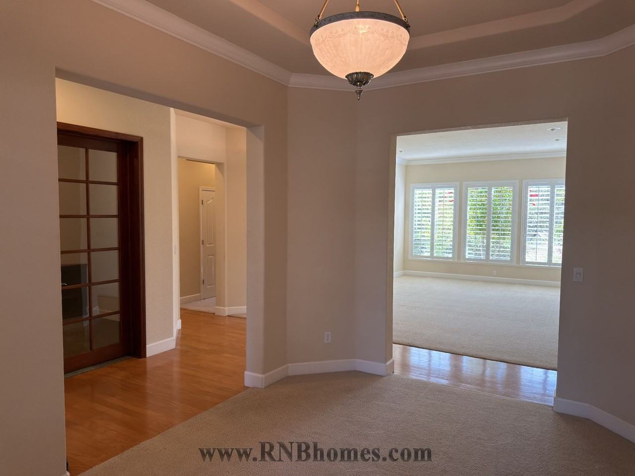 121 Dunbarton Ct - Photo 3 of 15
