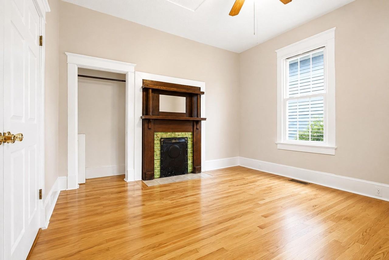 1011 Gratz St - Photo 4 of 12