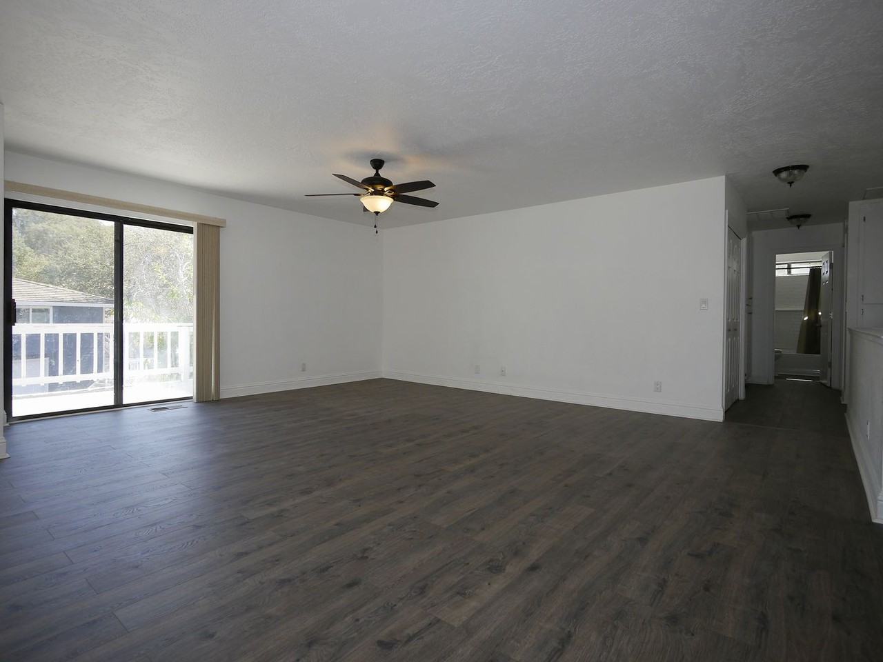 2503 Hogan Ct - Photo 2 of 15