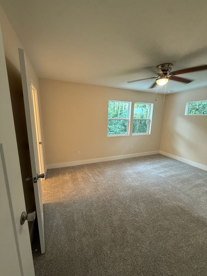4405 Nw 31st Ave - Photo 2 of 19
