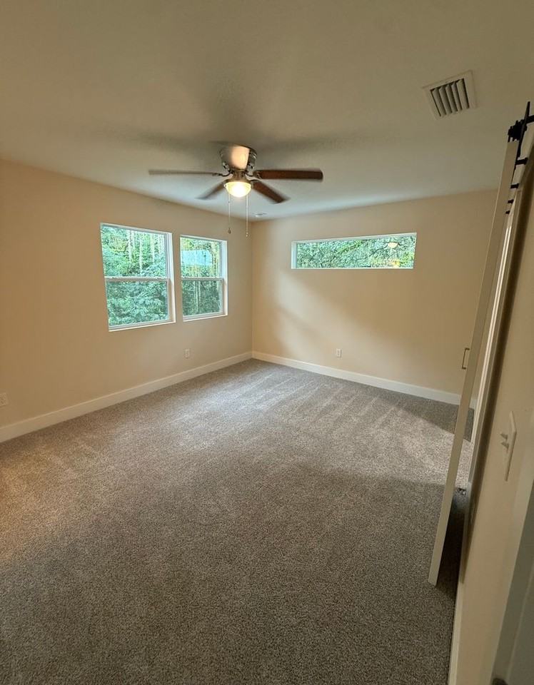 4405 Nw 31st Ave - Photo 3 of 19