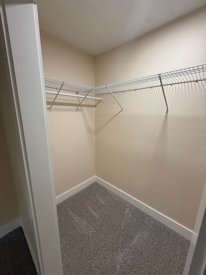 4405 Nw 31st Ave - Photo 7 of 19