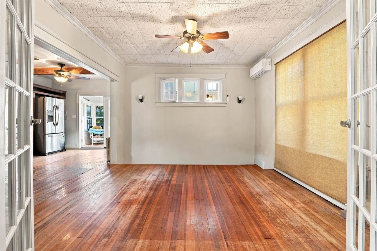28 W Lemon St - Photo 4 of 26