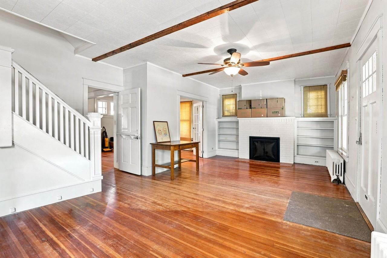 28 W Lemon St - Photo 5 of 26