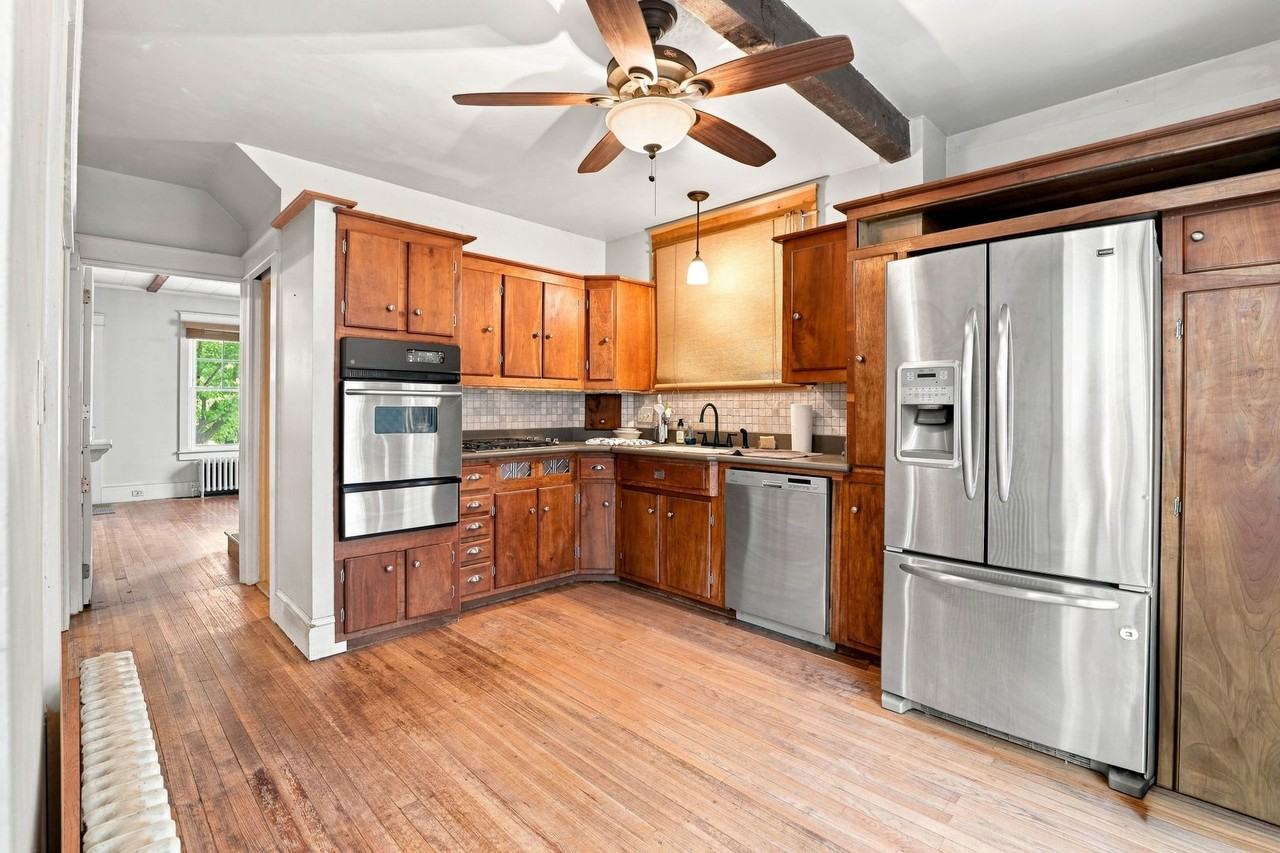 28 W Lemon St - Photo 7 of 26