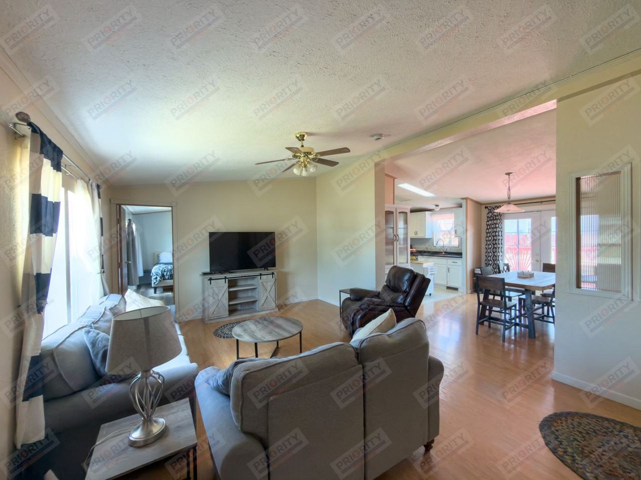 1302 Orchid Ln - Photo 2 of 26