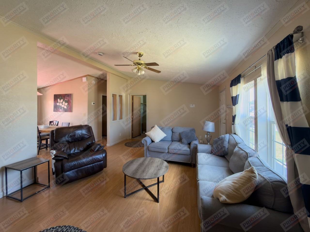 1302 Orchid Ln - Photo 5 of 26