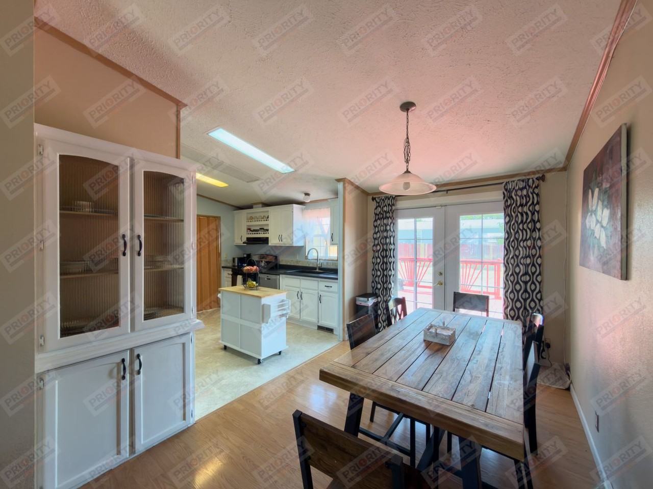 1302 Orchid Ln - Photo 6 of 26