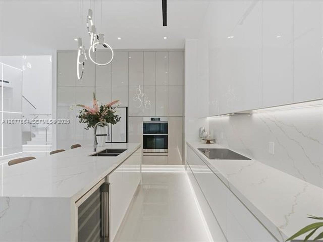 301 190th St #301 - Photo 2 of 46