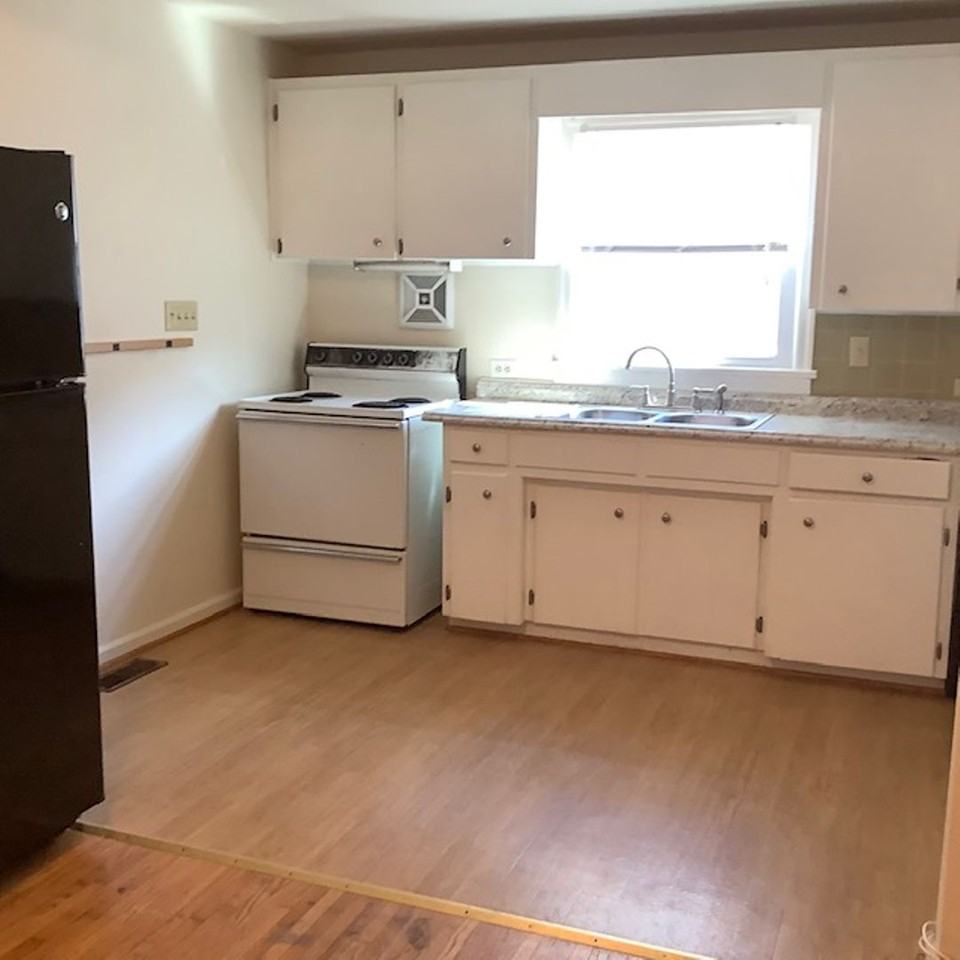 4609 Fairmont Ave - Photo 3 of 8