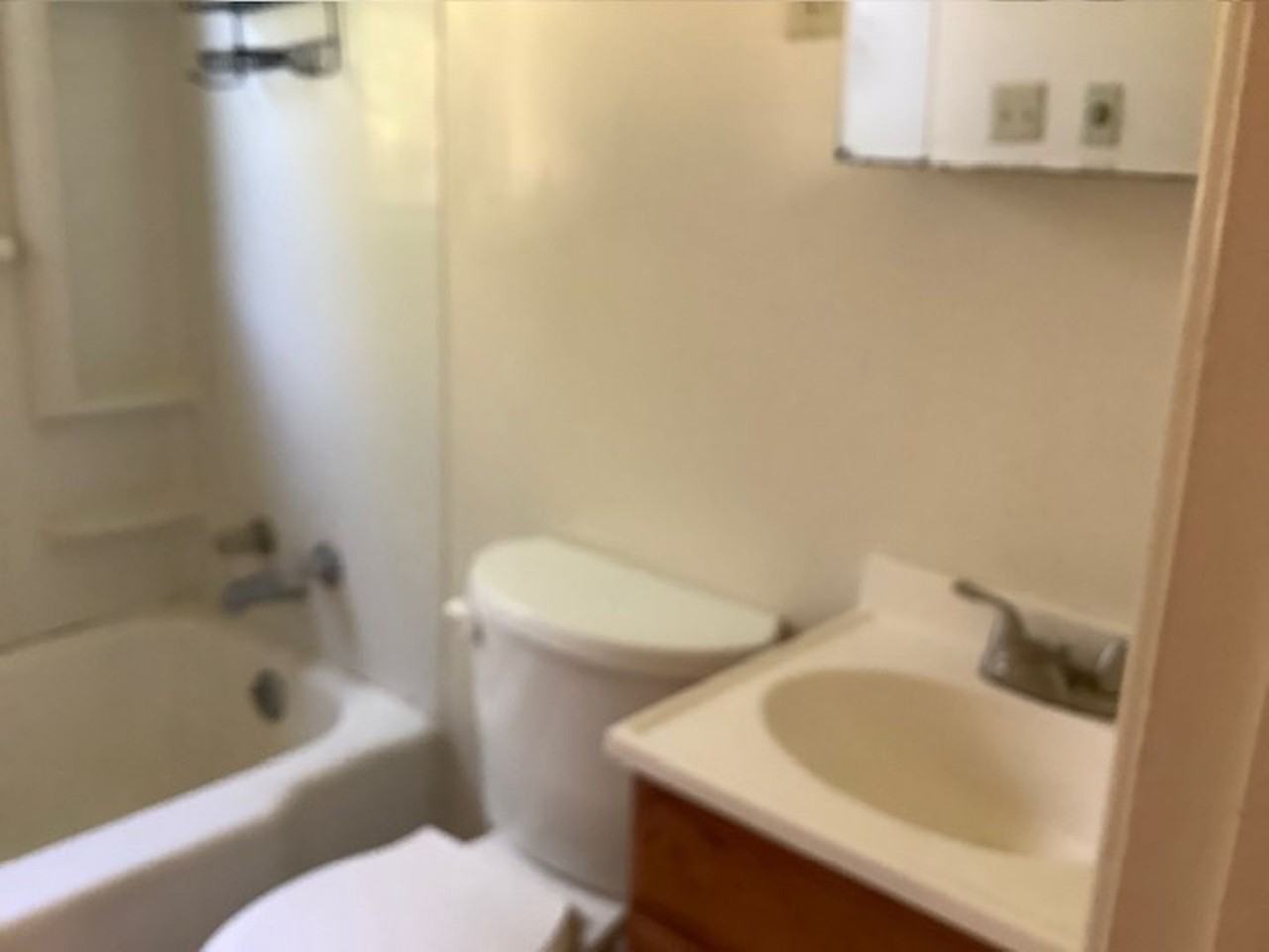 4609 Fairmont Ave - Photo 6 of 8
