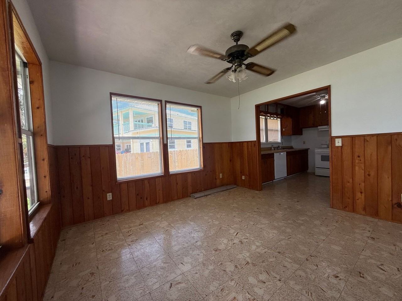 2920 Sunset Dr - Photo 6 of 27