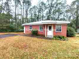featured image of 128 Parish St