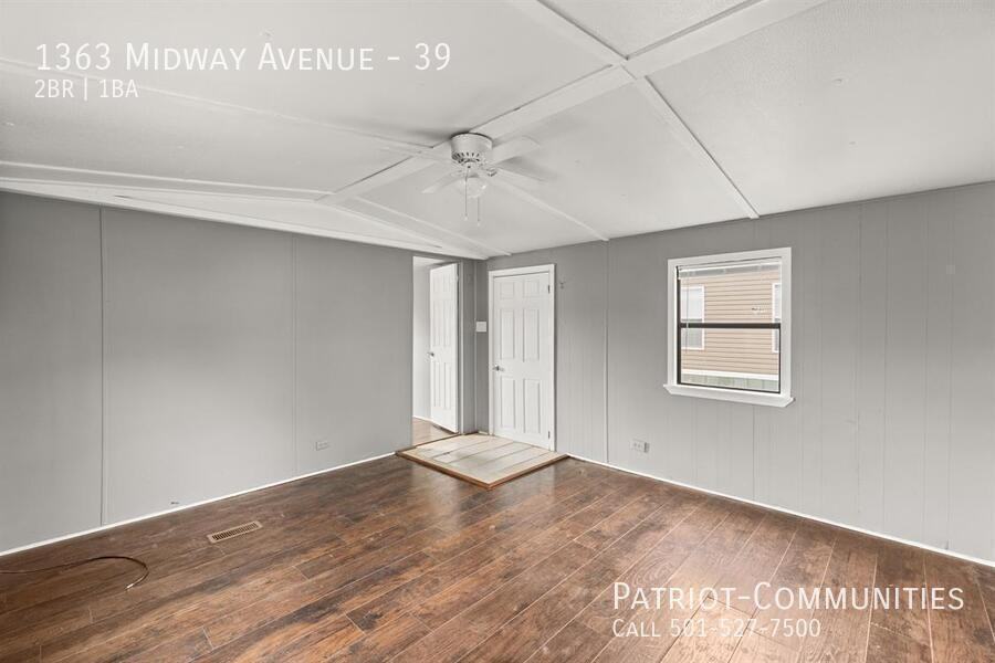 1363 Midway Ave #39 - Photo 5 of 17