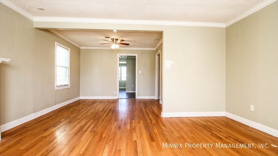 2202 20th St - Photo 2 of 18
