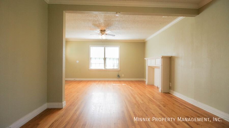 2202 20th St - Photo 4 of 18