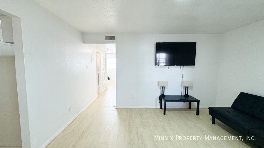 5005 Avenue W #6 - Photo 7 of 16