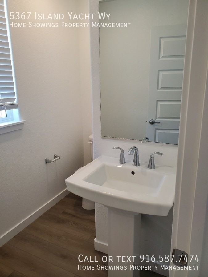 5367 Island Yacht Way - Photo 3 of 21