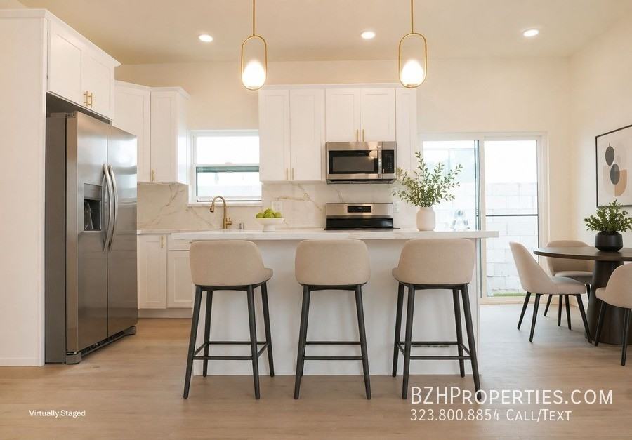 1515 S Hayworth Ave #6 - Photo 2 of 27