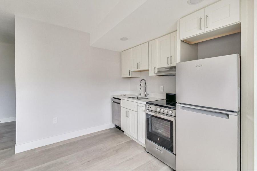 768 Walker Ave #B - Photo 5 of 21