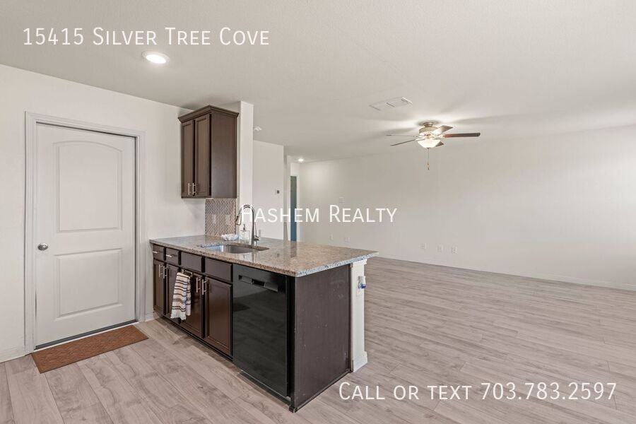 15415 Silver Tree Cv - Photo 3 of 14