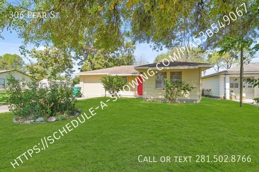 306 Pear St