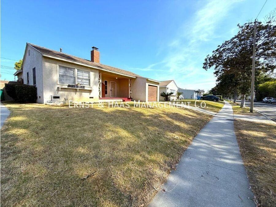 3149 N Los Coyotes Diagonal - Photo 4 of 41