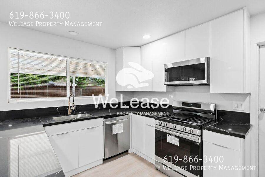 990 Kittiwake Ln - Photo 2 of 20