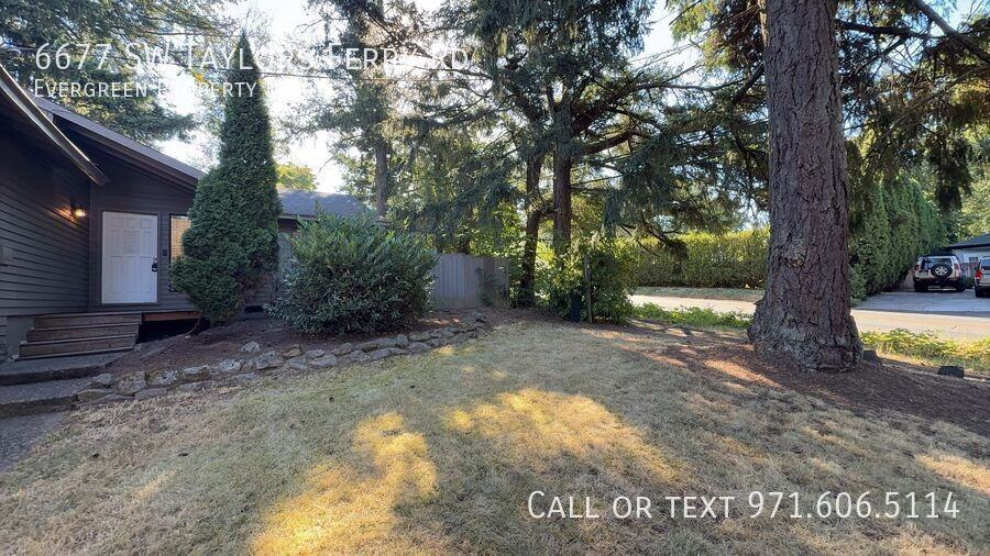 6677 Sw Taylors Ferry Rd - Photo 3 of 48