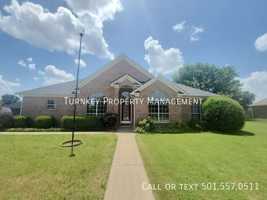 featured image of 18 Kimberly Dr