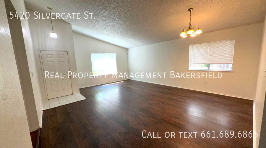 5420 Silvergate St - Photo 4 of 18