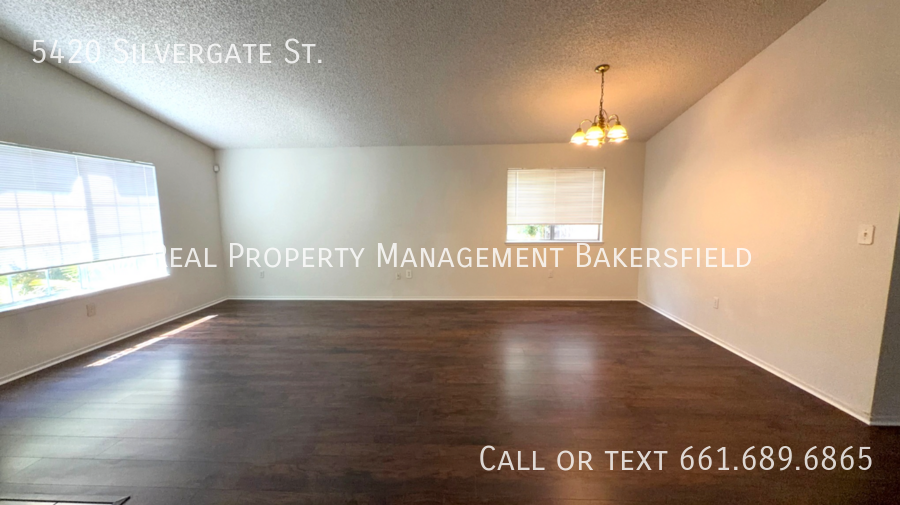 5420 Silvergate St - Photo 5 of 18