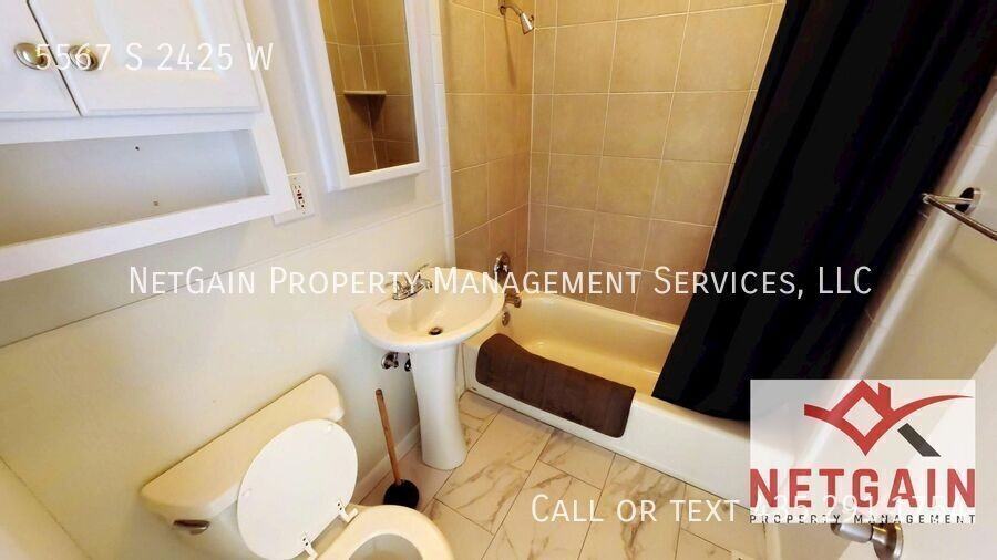 5567 S 2425 W - Photo 7 of 11