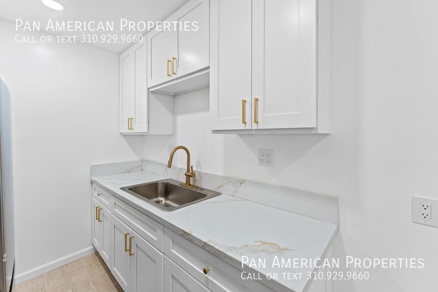 555 Cherry Ave #6 - Photo 2 of 15