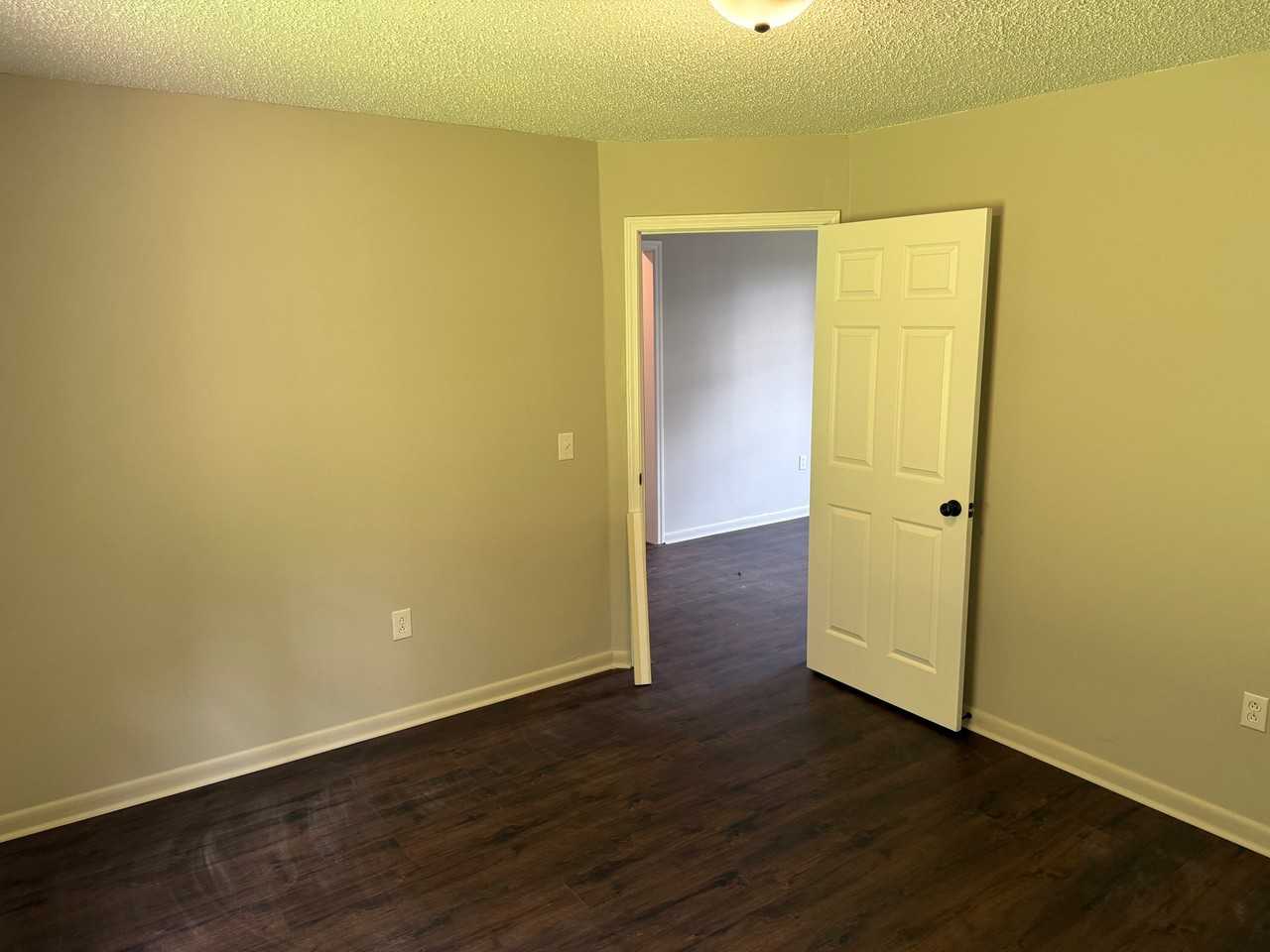 111 Mintz Rd - Photo 5 of 18