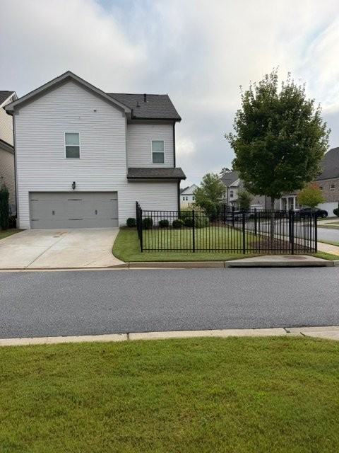 570 Turlington Pl - Photo 5 of 39