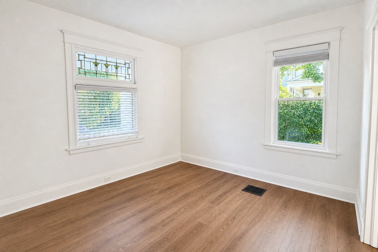 2715 Griffiths Ave - Photo 5 of 25