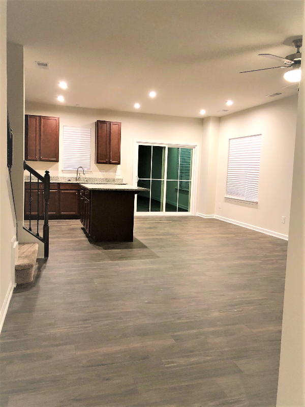 300 Hunt Glenn Ct - Photo 2 of 20
