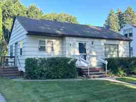 featured image of 1110 12th St S #2