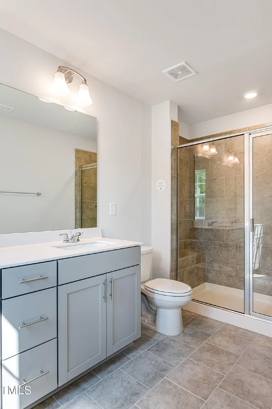 277 Paramount Dr - Photo 5 of 18