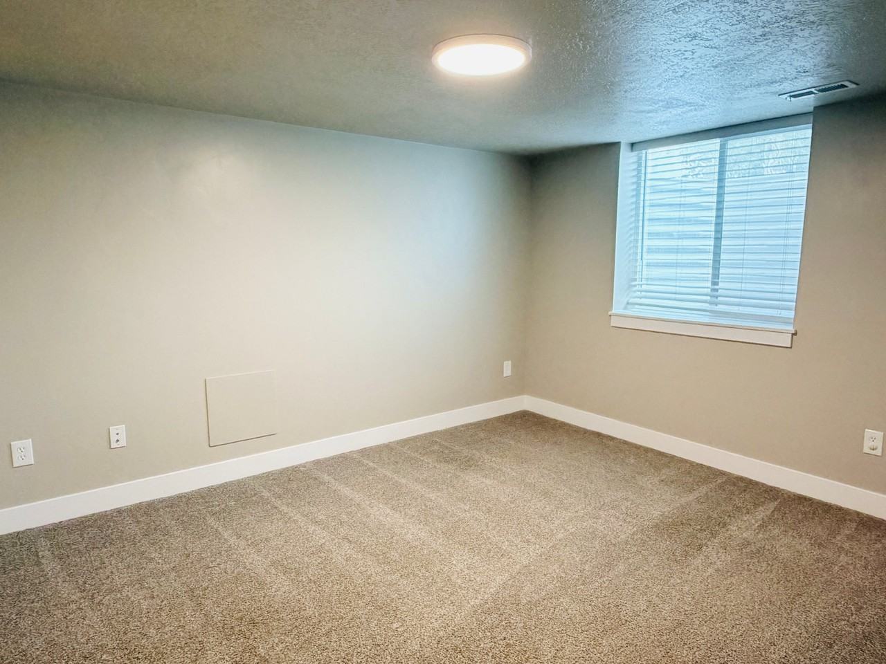 866 Hillcrest Ave - Photo 7 of 8